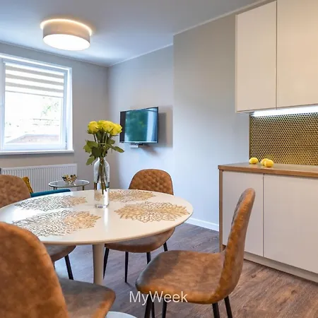 Apartamenty Na Szlaku, Myweek Klodzko Exterior photo